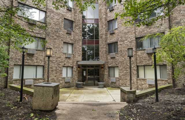 5306 N Cumberland Avenue - 5306 North Cumberland Avenue, Chicago, IL 60656