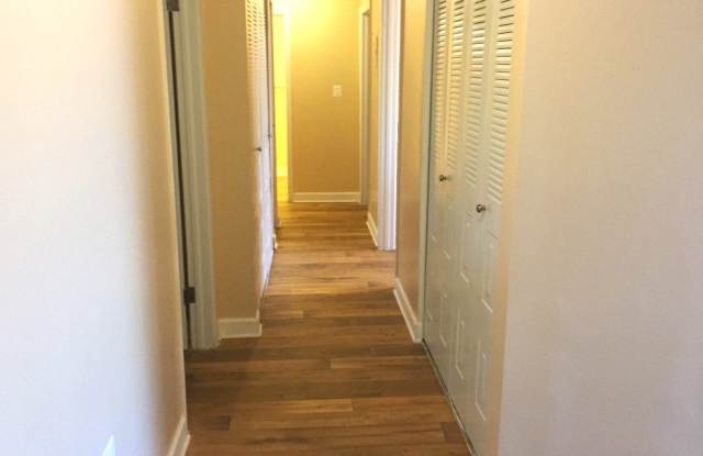 Eastview on the Avenue- Affordable Housing Gallery 4