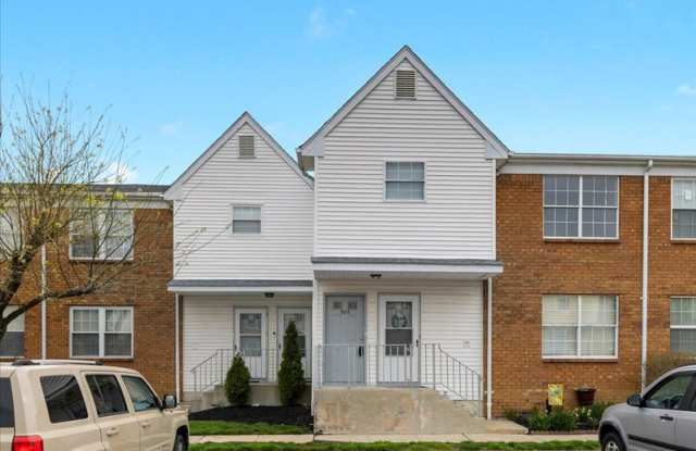 909 Woodchip Road photos photos