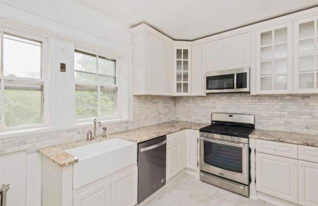 40 LIBERTY PL Gallery 2