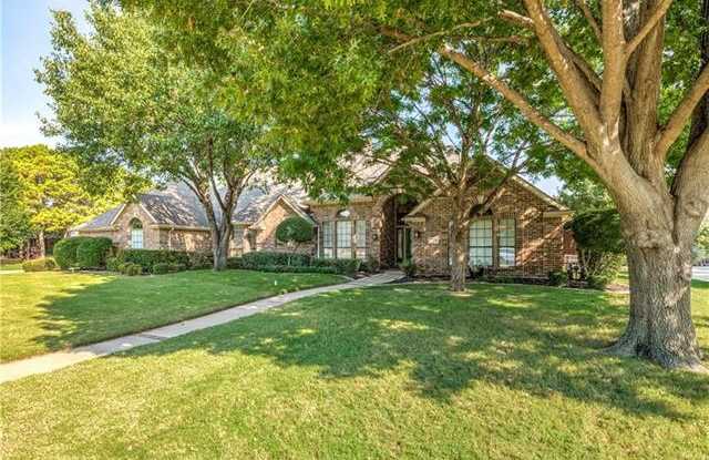 2400 Spruce Court - 2400 Spruce Court, Colleyville, TX 76034
