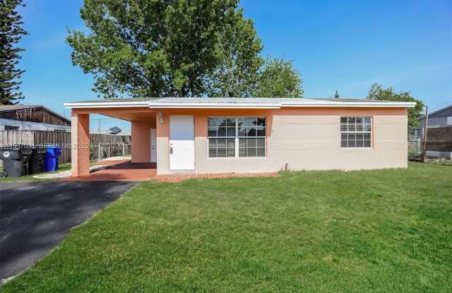 1520 SW 68th Way photos photos