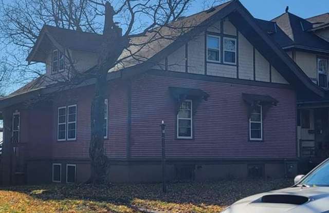 Duluth MN - 6 Bed - 2 Bath - Single Family Home photos photos