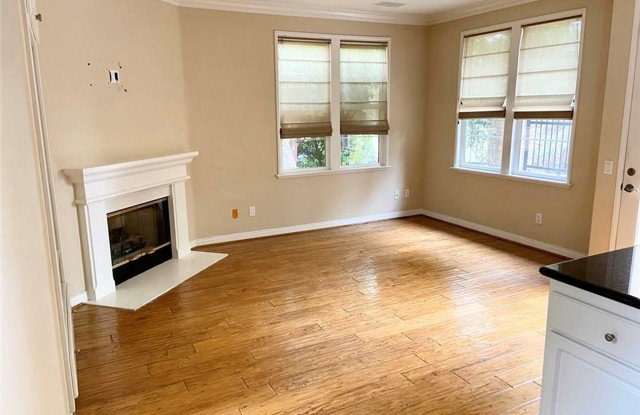 313 Tall Oak Gallery 4