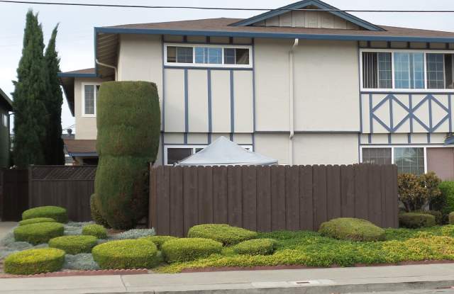 2015 Quebec Ave - 2015 Quebec Avenue, San Leandro, CA 94579