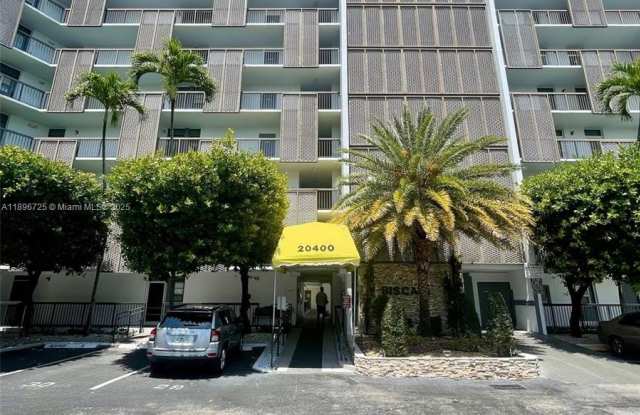 20400 W Country Club Dr photos photos