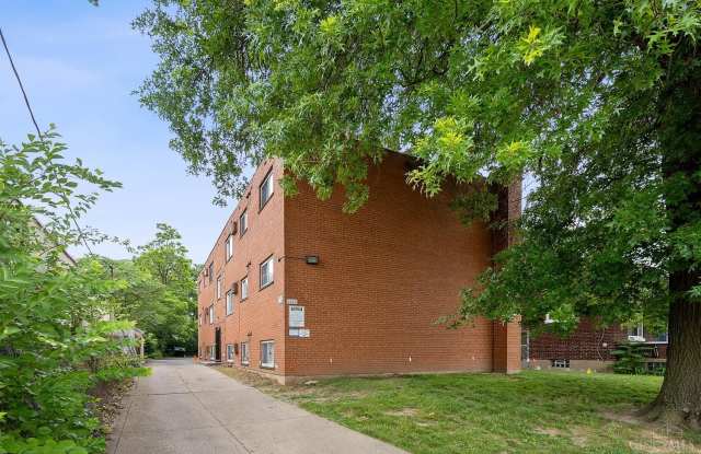 1522 Cedar Avenue unit: 5 photos photos