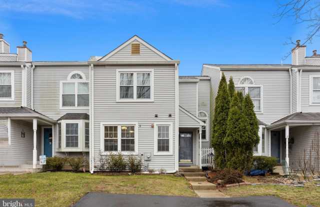 35 SKYVIEW WAY - 35 Skyview Way, Bucks County, PA 18940