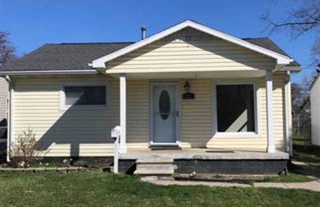 553 E HUDSON Avenue - 553 East Hudson Avenue, Madison Heights, MI 48071