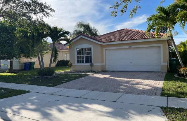 16285 SW 27th St photos photos