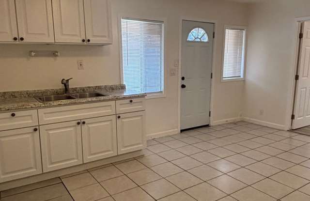 Beautiful 1 Bed Backhouse Available Now! photos photos