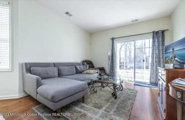 222 S Bridge Avenue photos photos