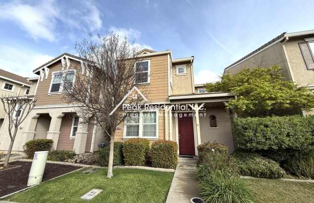 Updated 3 bd/3 ba House in Rancho Cordova with 2 Car Garage! - 10927 Oakham Drive, Rancho Cordova, CA 95670 Updated 3 bd/3 ba House in Rancho Cordova with 2 Car Garage! - 10927 Oakham Drive, Rancho Cordova, CA 95670