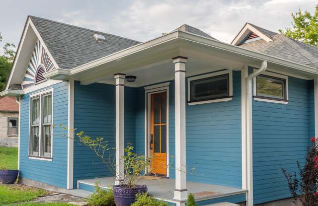 708 Spears Avenue Gallery 3