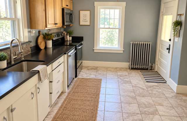 5 Gilbert Street Orono, ME Gallery 1