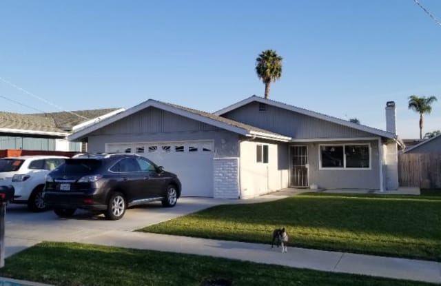 1513 Whaley St - 1513 Whaley Street, Oceanside, CA 92054