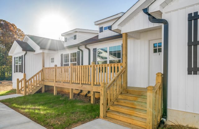 309 Shady Drive - 309 Shady Drive, Whitfield County, GA 30720