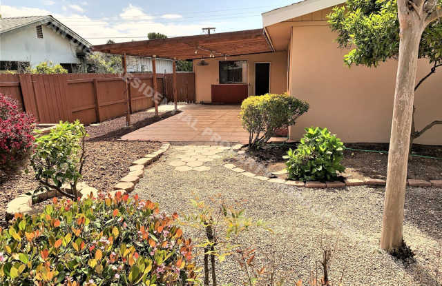 4750 Pauling Avenue - 4750 Pauling Avenue, San Diego, CA 92122