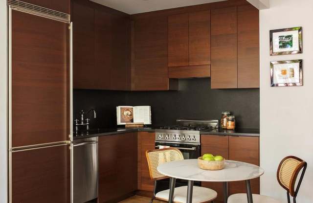 540 W 28th Street unit: 4-A Gallery 4