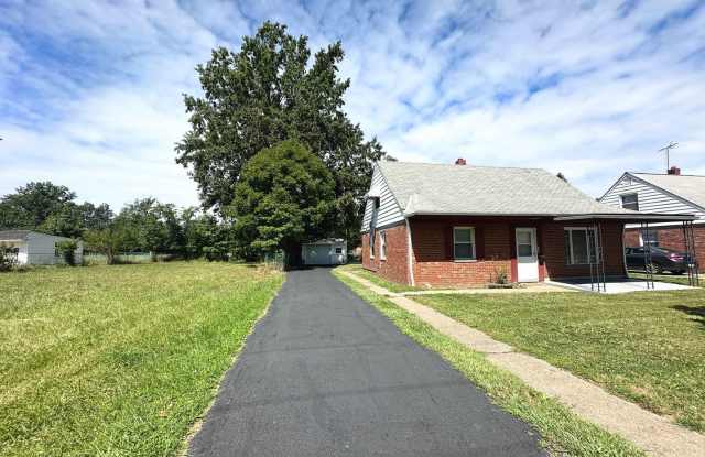4 Bedroom Bungalow for Rent! Euclid, Ohio - 23781 Hartland Road, Euclid, OH 44123