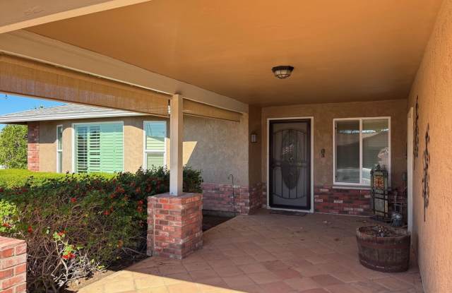 Perfect Vacation Home in a  45+ Active Adult Community! Available December through February 2027! Gallery 4
