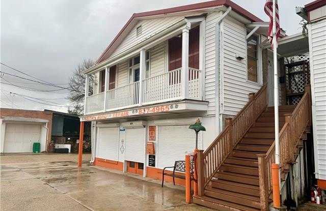 4219 1/2 JEFFERSON Highway photos photos