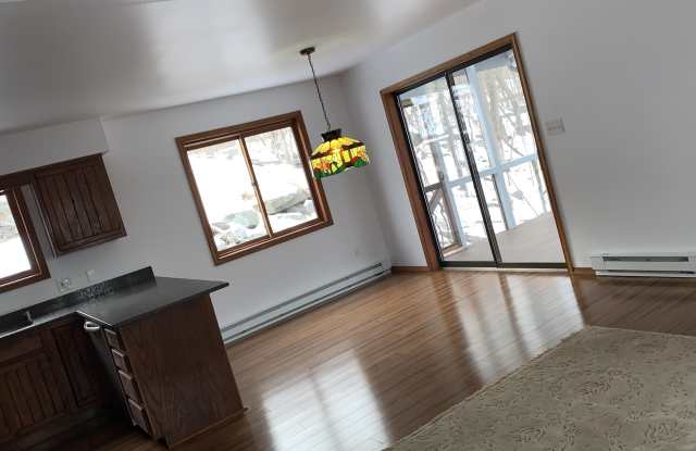 160 Clifton Drive Gallery 4