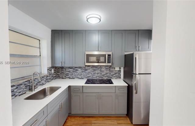 453 SW 2nd St photos photos