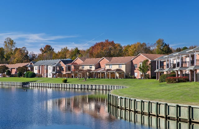 Holly Point Apartments Gallery 3