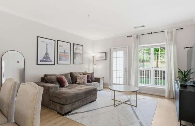 4560 STRUTFIELD Lane photos photos