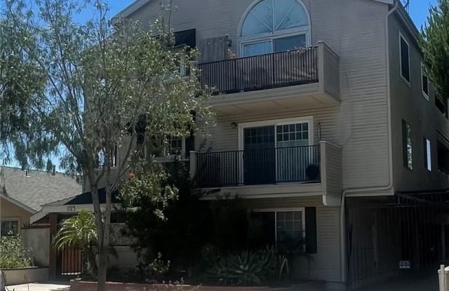 1123 Junipero Avenue - 1123 Junipero Avenue, Long Beach, CA 90804