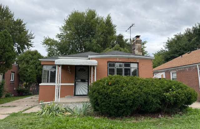 17928 Chandler Park Drive Gallery 1