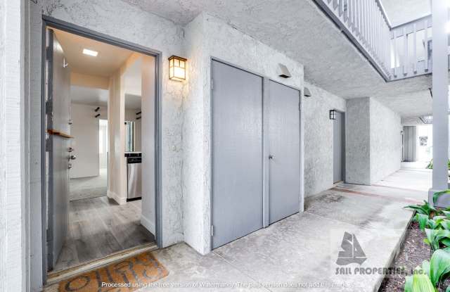 Beach side Condo right across fron the beach! - 16952 Pacific Coast Highway, Huntington Beach, CA 92649