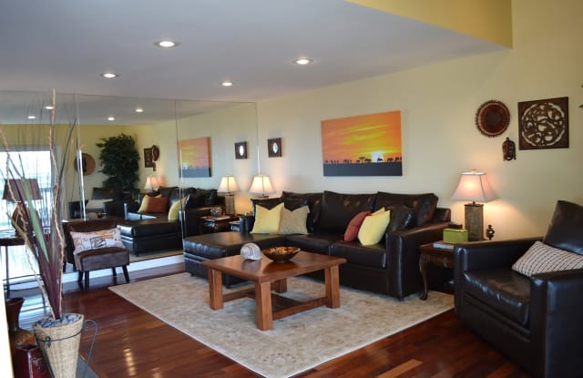 233 W Turf View - 233 Turf View Dr, Solana Beach, CA 92075