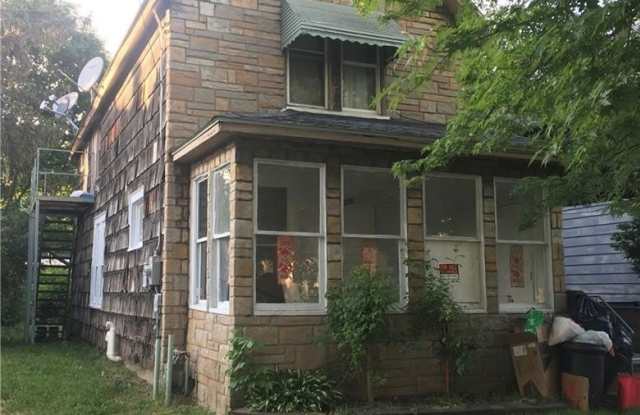 1054 W 11TH Street - 1054 West 11th Street, Erie, PA 16502