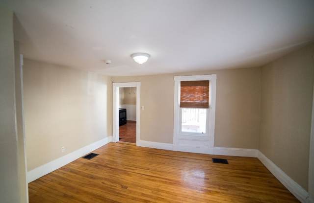 11 Cottage St Gallery 4