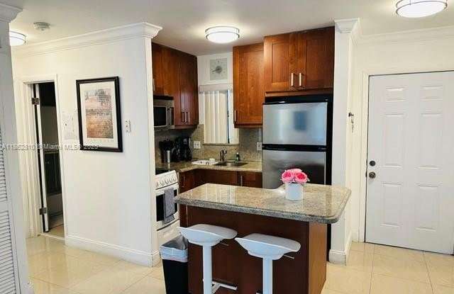 251 172nd St photos photos