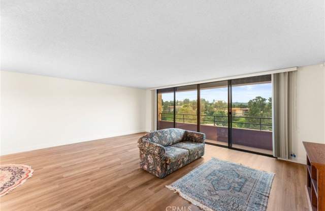 24055 Paseo Del Lago Gallery 2