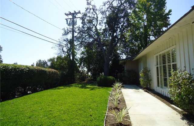 8569 Verdosa Drive Gallery 2