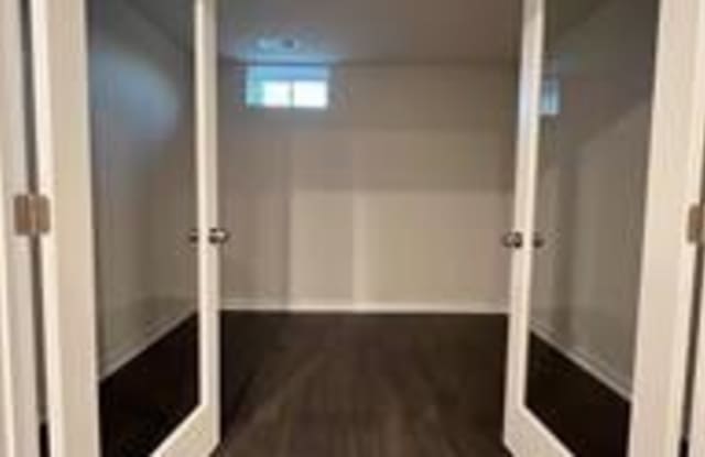 4952 Brookside Court Gallery 4