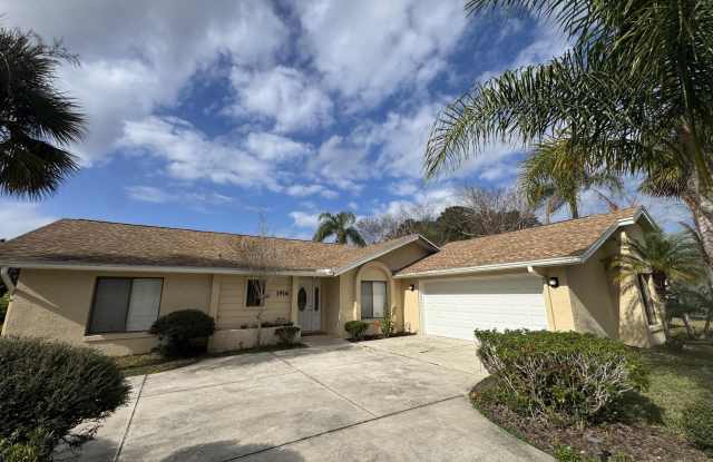 1916 Seclusion Drive photos photos