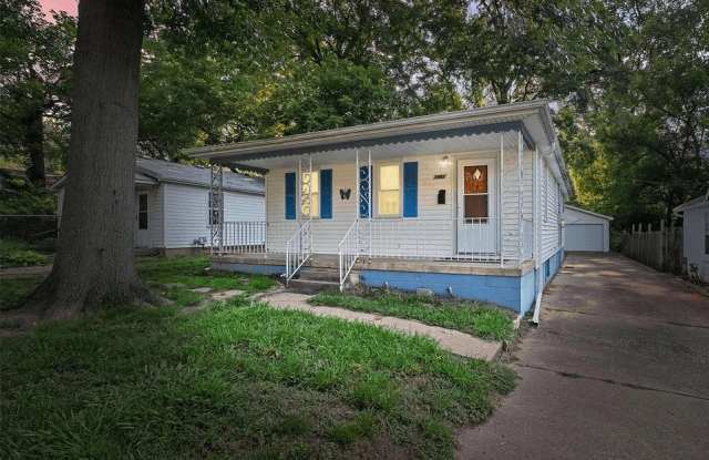 10180 Count Dr - 10180 Count Drive, Castle Point, MO 63136