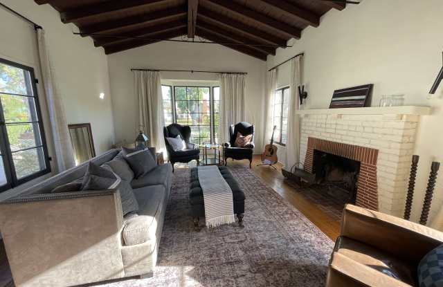 1363 Spazier Ave photos photos