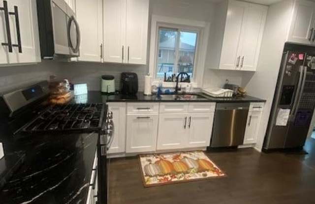 291 Lawrence Avenue photos photos