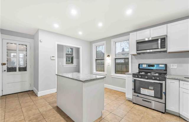 208 Rocton Avenue Gallery 2