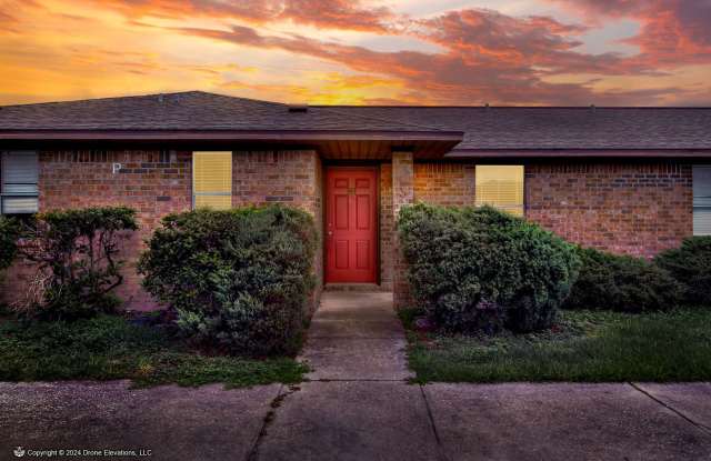 ***Cute 2 Bedroom Apartment in Eagle Lake photos photos