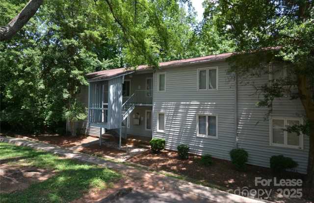 2013 Stoney Point Lane photos photos