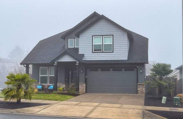 Amazing Five Bedroom Home in Desirable South Gateway Neighborhood of Salem Gallery 1