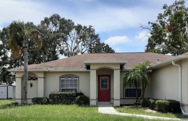3 Bedroom Home Close to Everything! photos photos