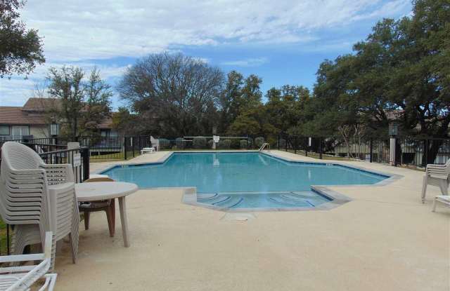 3076 Crestview Gallery 2